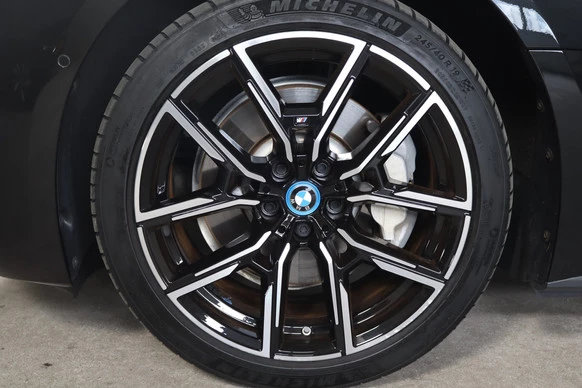 BMW i4 - Afbeelding 21 van 30