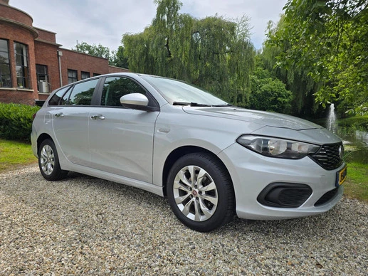 Fiat Tipo - Afbeelding 1 van 28
