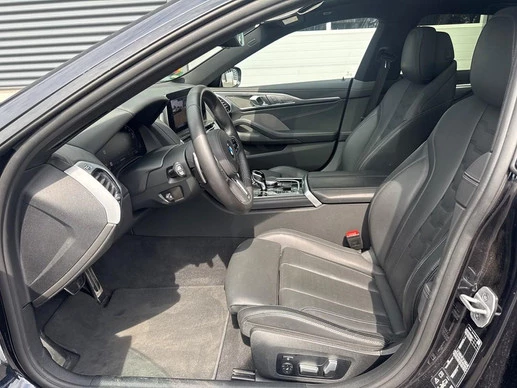 BMW 8 Serie - Afbeelding 17 van 30