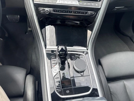 BMW 8 Serie - Afbeelding 27 van 30