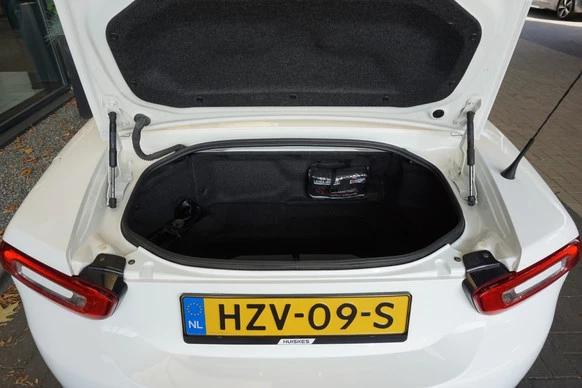 Fiat 124 Spider - Afbeelding 8 van 30