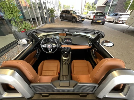 Fiat 124 Spider - Afbeelding 14 van 30