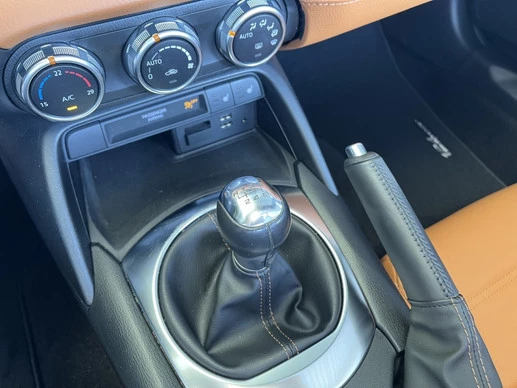 Fiat 124 Spider - Afbeelding 27 van 30