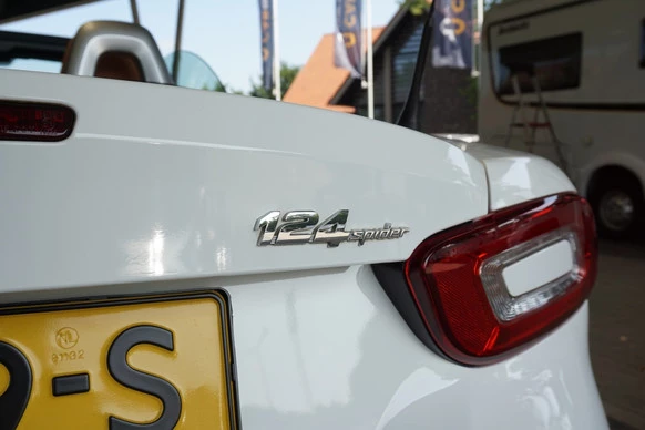 Fiat 124 Spider - Afbeelding 30 van 30
