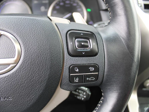 Lexus NX - Afbeelding 14 van 30