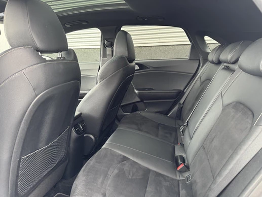 Kia Ceed - Afbeelding 18 van 25