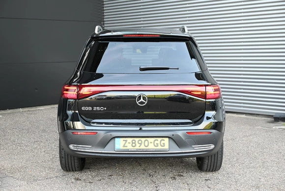 Mercedes-Benz EQB - Afbeelding 14 van 15