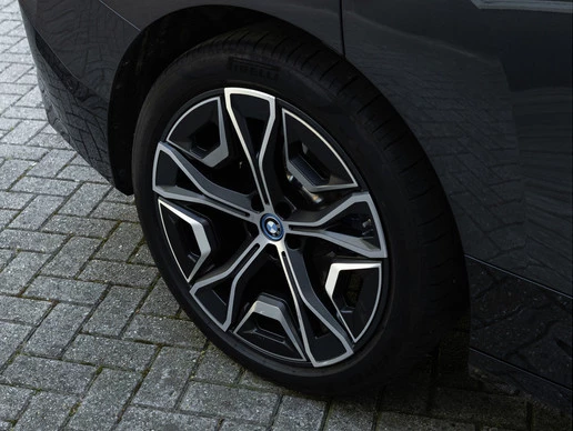 BMW iX - Afbeelding 10 van 30