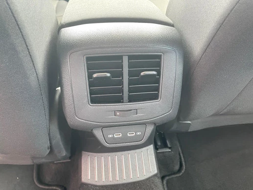 Volkswagen T-Roc - Afbeelding 19 van 30