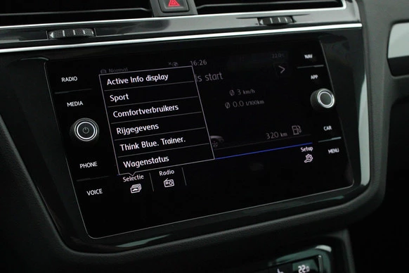 Volkswagen Tiguan - Afbeelding 24 van 30