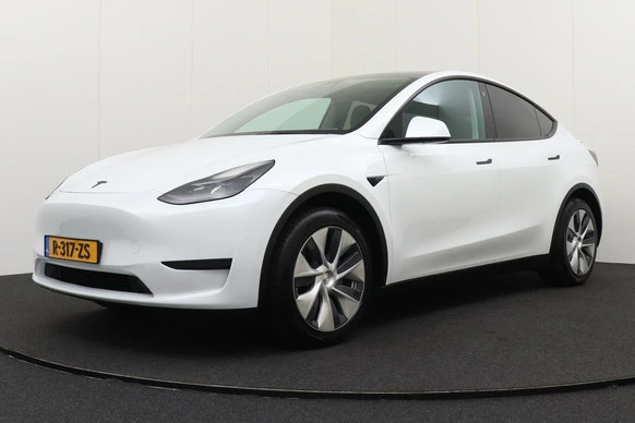 Tesla Model Y - Afbeelding 1 van 25