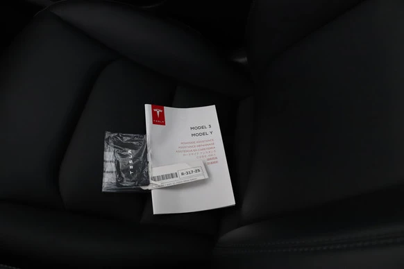 Tesla Model Y - Afbeelding 24 van 25
