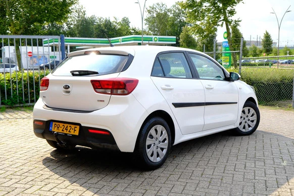 Kia Rio - Afbeelding 3 van 29