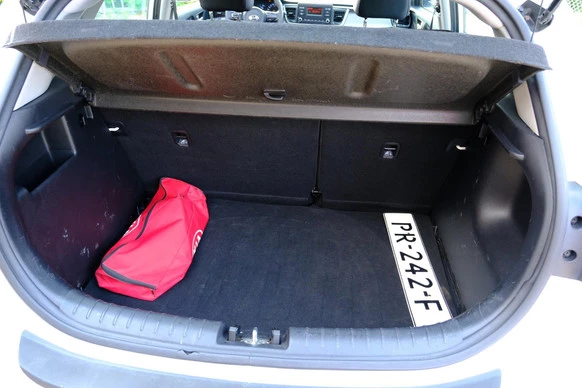 Kia Rio - Afbeelding 11 van 29