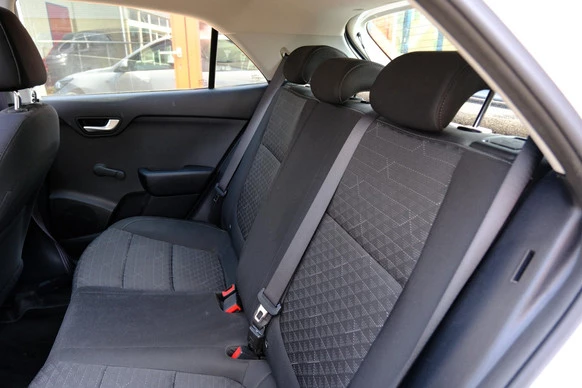 Kia Rio - Afbeelding 21 van 29