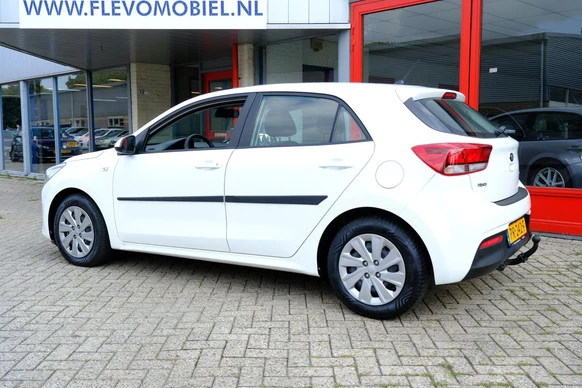 Kia Rio - Afbeelding 24 van 29