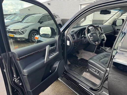Toyota Land Cruiser - Afbeelding 25 van 30
