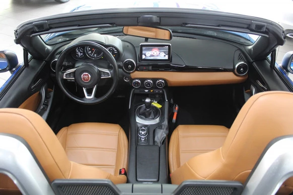 Fiat 124 Spider - Afbeelding 4 van 30