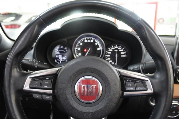 Fiat 124 Spider - Afbeelding 11 van 30