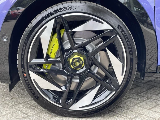 Abarth 600e - Afbeelding 25 van 30
