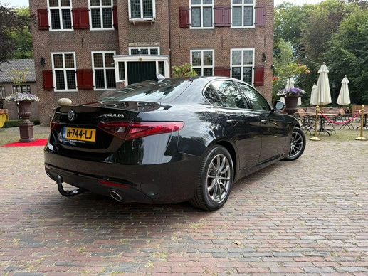 Alfa Romeo Giulia - Afbeelding 2 van 30
