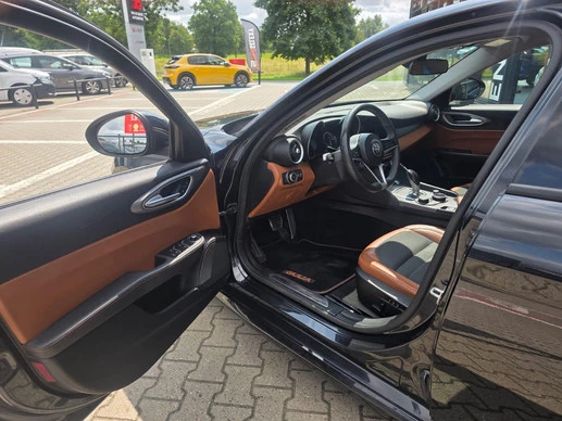 Alfa Romeo Giulia - Afbeelding 13 van 30