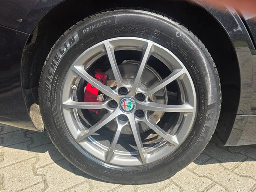 Alfa Romeo Giulia - Afbeelding 17 van 30