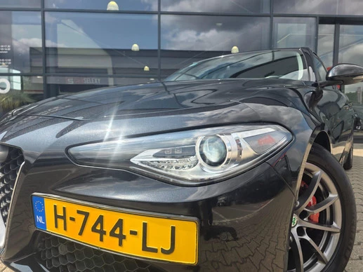 Alfa Romeo Giulia - Afbeelding 24 van 30