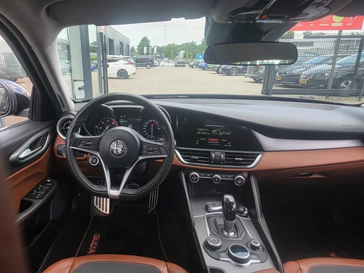 Alfa Romeo Giulia - Afbeelding 26 van 30
