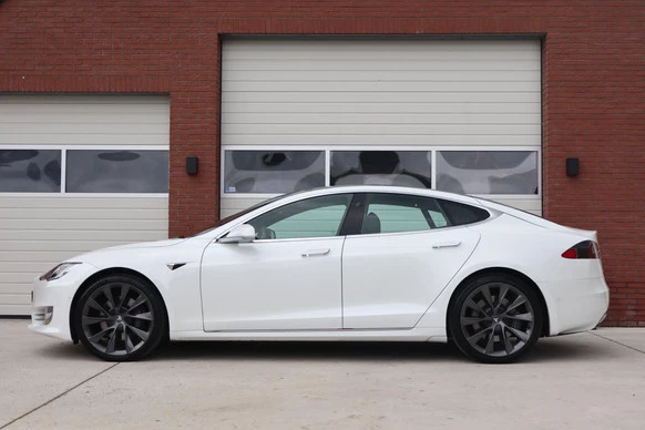 Tesla Model S - Afbeelding 2 van 30