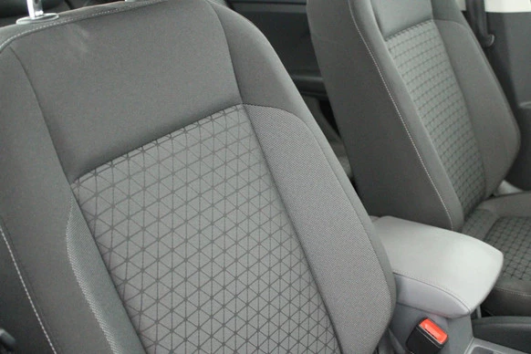 Volkswagen T-Cross - Afbeelding 28 van 30