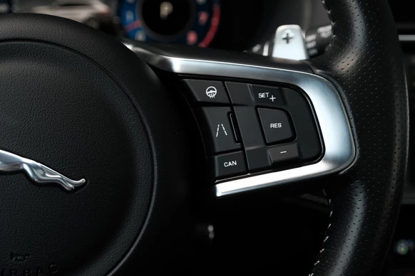 Jaguar F-PACE - Afbeelding 15 van 30