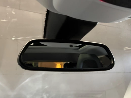 Peugeot e-2008 - Afbeelding 27 van 30