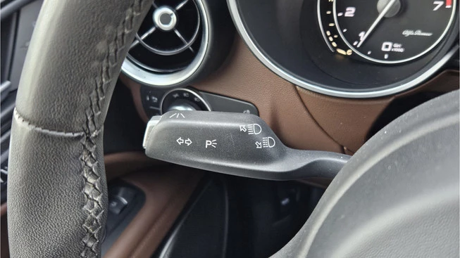 Alfa Romeo Stelvio - Afbeelding 23 van 23