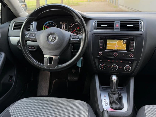 Volkswagen Jetta - Afbeelding 13 van 22