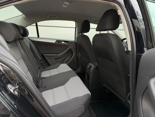 Volkswagen Jetta - Afbeelding 17 van 22