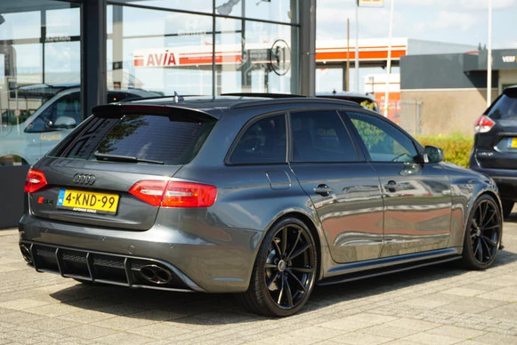 Audi RS4 - Afbeelding 2 van 30