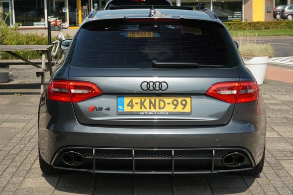 Audi RS4 - Afbeelding 9 van 30
