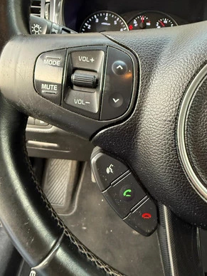 Kia Carens - Afbeelding 12 van 23