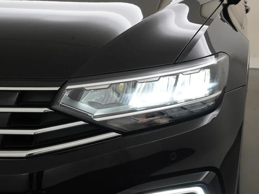 Volkswagen Passat - Afbeelding 24 van 30