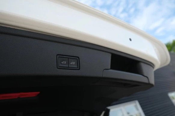 Volkswagen Touareg - Afbeelding 13 van 30