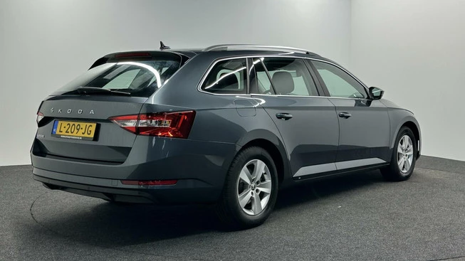 Škoda Superb - Afbeelding 5 van 30