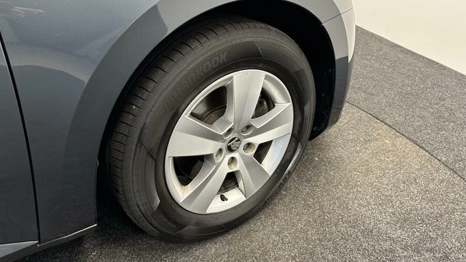 Škoda Superb - Afbeelding 10 van 30