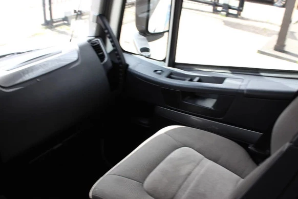 Iveco Stralis - Afbeelding 16 van 28