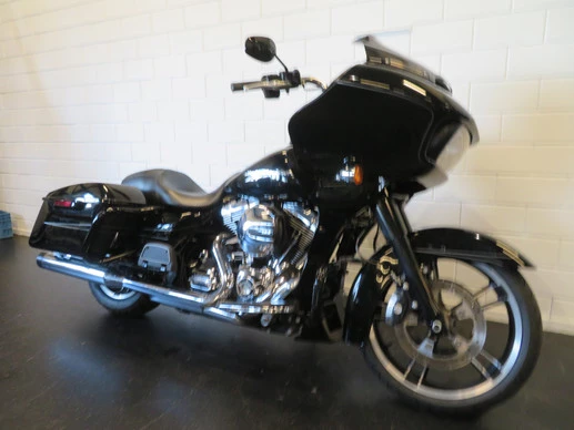 Harley-Davidson Road Glide - Afbeelding 2 van 12