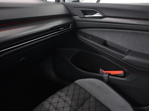 Volkswagen Golf - Afbeelding 24 van 30