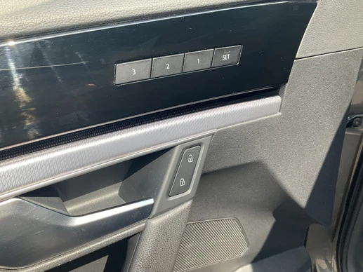 Volkswagen Touareg - Afbeelding 10 van 30