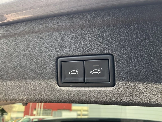 Volkswagen Touareg - Afbeelding 16 van 30
