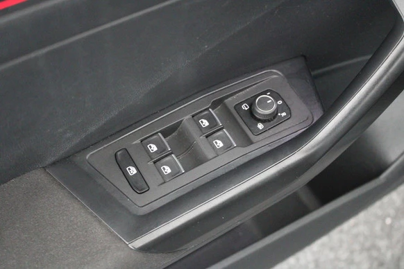 Volkswagen T-Roc - Afbeelding 15 van 30