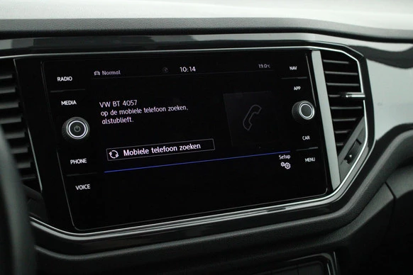 Volkswagen T-Roc - Afbeelding 28 van 30